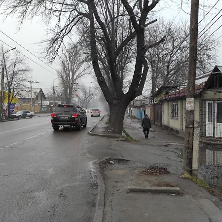 Garden Hotel And Hostel Bishkek Exterior foto