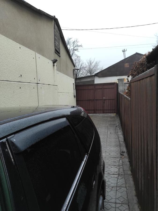 Garden Hotel And Hostel Bishkek Exterior foto