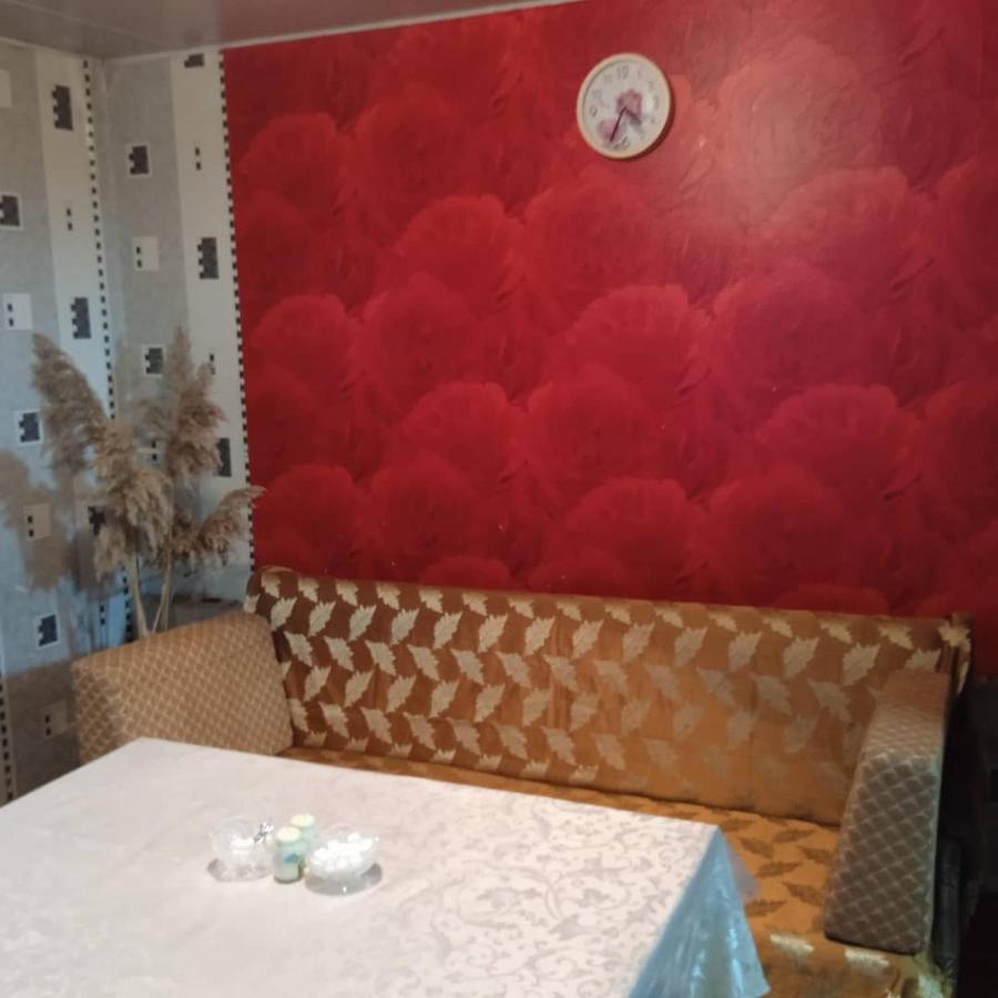 Garden Hotel And Hostel Bishkek Quarto foto